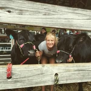 Meet your Posher, Janel